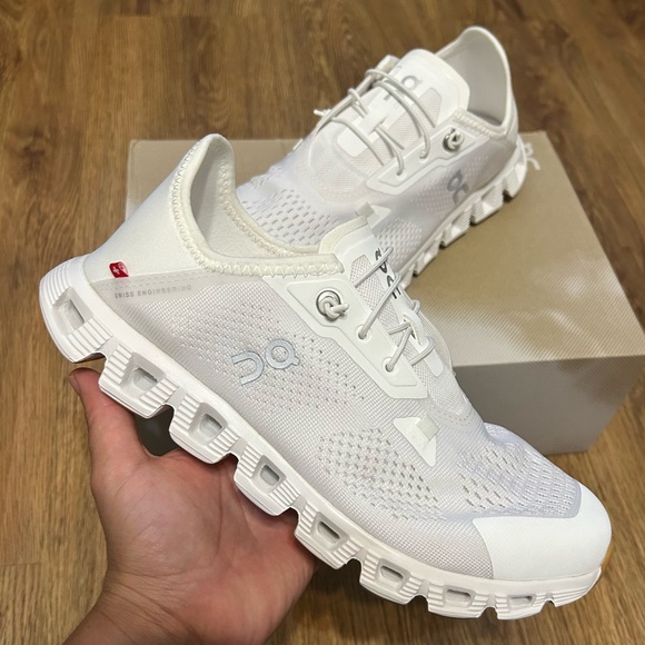 ON CLOUD 5 COAST white running athletic training shoes sneakers women’s 7.5 new - Picture 1 of 8